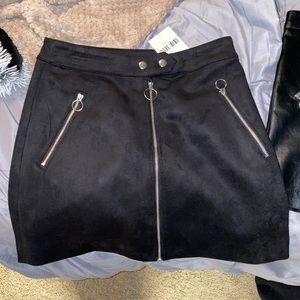 Black suede skirt size small